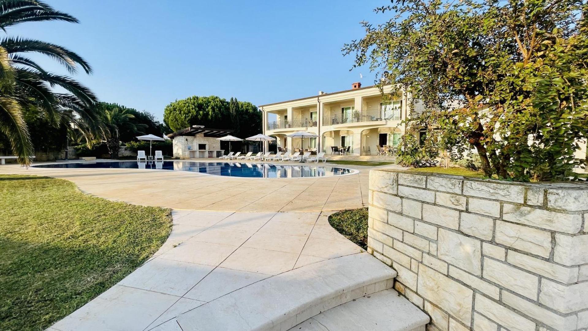 San Lorenzo Villas Residence โลเวร็ตชิกา ภายนอก รูปภาพ